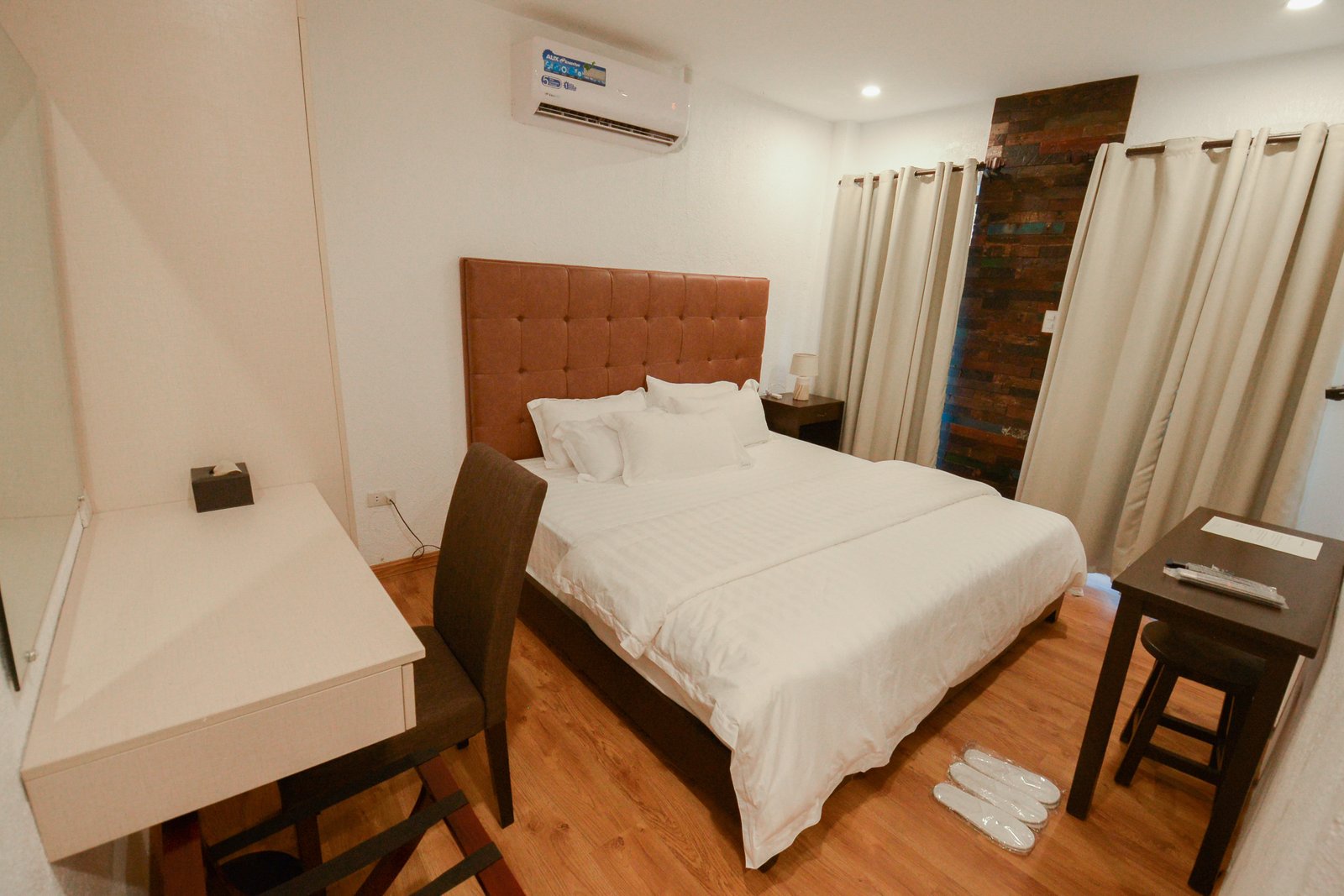 Room Photo